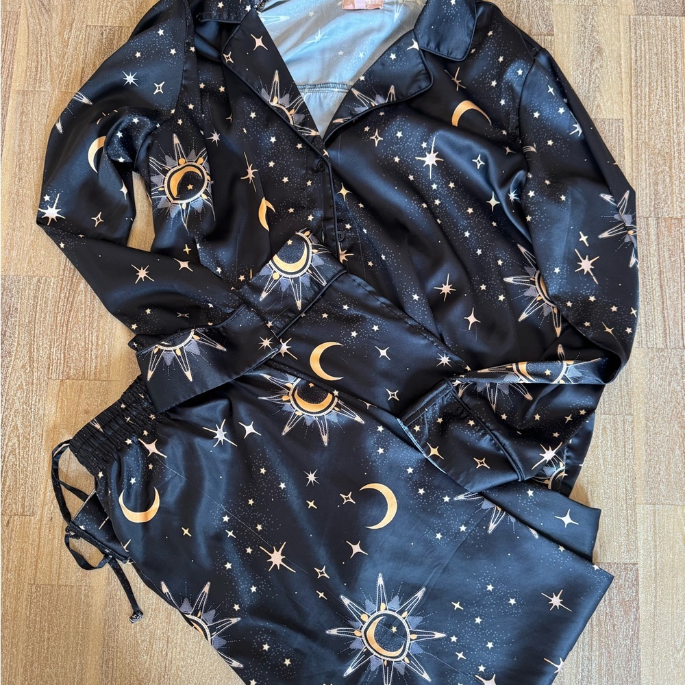 Show Me Your Mumu Pajamas Small Set